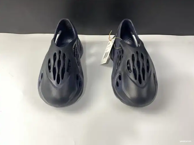 GV7903 RNNR Foam Blue Mineral Adidas Yeezy 0525